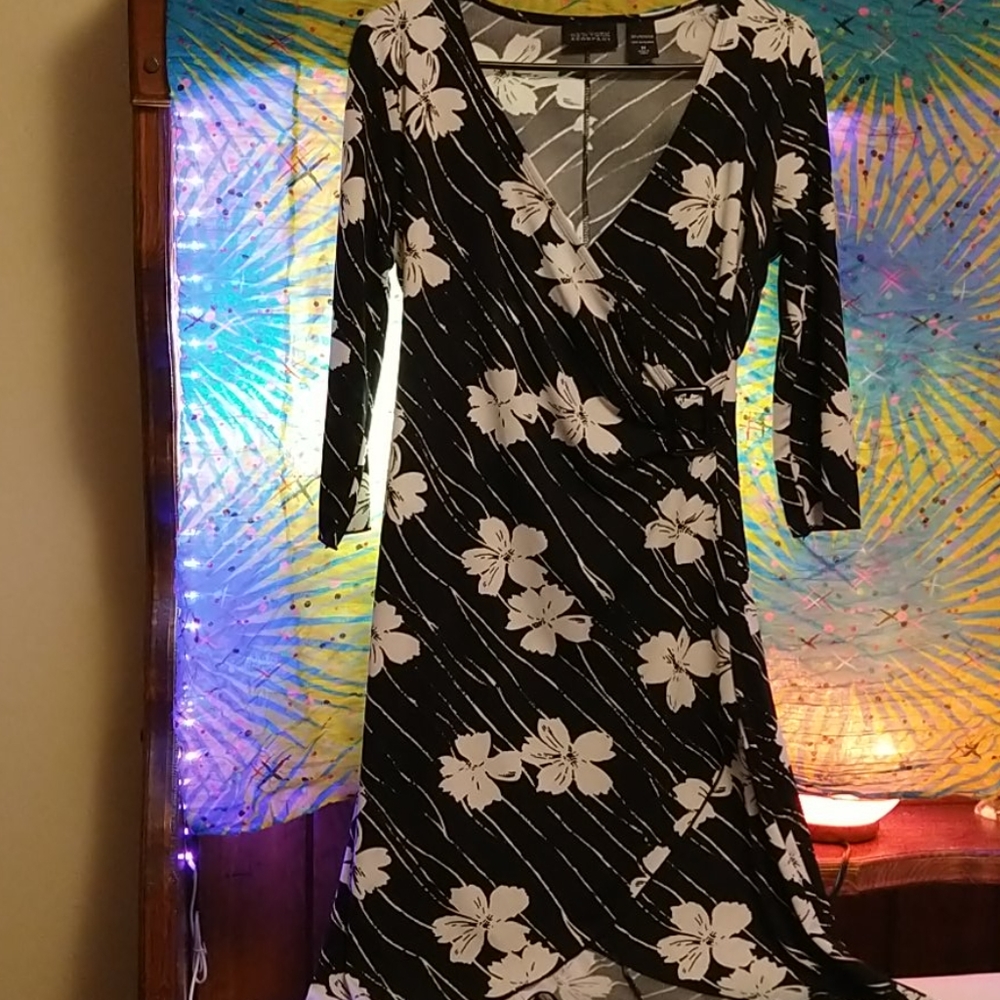 New York & company Dress 🖤🤍